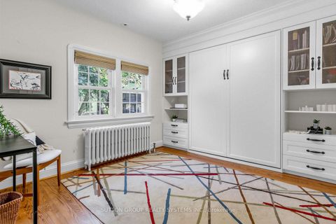 Photo 15 at 4 Brule Crescent, Swansea, Toronto