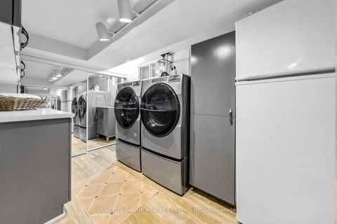 Photo 22 at 4 Brule Crescent, Swansea, Toronto