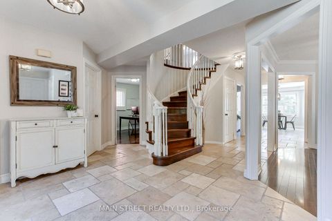 Photo 3 at 14 Mcgee Crescent, Aurora Highlands, Aurora