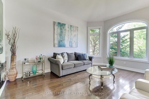 Photo 4 at 14 Mcgee Crescent, Aurora Highlands, Aurora