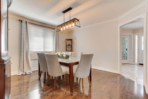 Photo 6 at 14 Mcgee Crescent, Aurora Highlands, Aurora