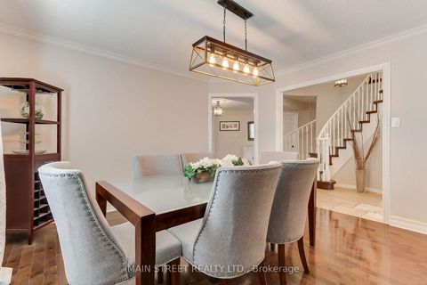 Photo 7 at 14 Mcgee Crescent, Aurora Highlands, Aurora