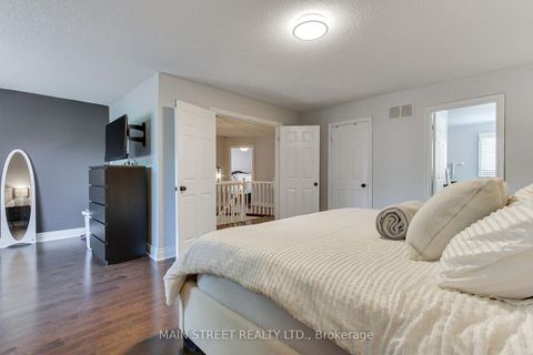 Photo 24 at 14 Mcgee Crescent, Aurora Highlands, Aurora