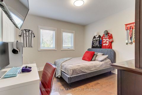 Photo 28 at 14 Mcgee Crescent, Aurora Highlands, Aurora