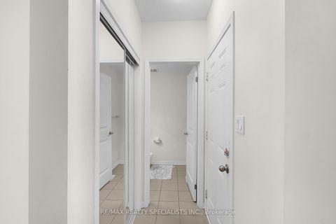 Photo 4 at 7 Stotts Terrace, Centennial Scarborough, Toronto