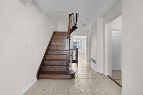 Photo 5 at 7 Stotts Terrace, Centennial Scarborough, Toronto