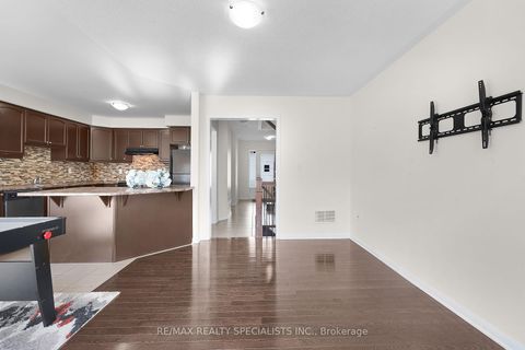 Photo 7 at 7 Stotts Terrace, Centennial Scarborough, Toronto