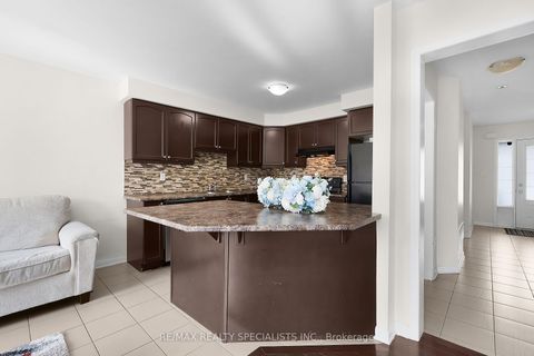 Photo 10 at 7 Stotts Terrace, Centennial Scarborough, Toronto