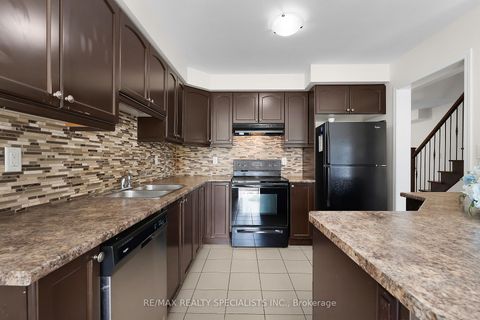 Photo 13 at 7 Stotts Terrace, Centennial Scarborough, Toronto