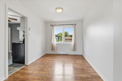 Photo 8 at 300 Annsheila Drive, Keswick South, Georgina