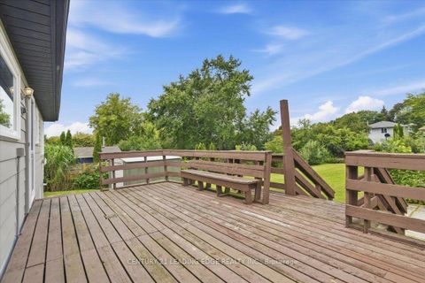 Photo 15 at 300 Annsheila Drive, Keswick South, Georgina