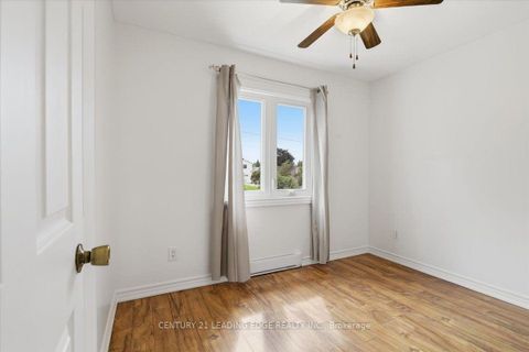 Photo 17 at 300 Annsheila Drive, Keswick South, Georgina