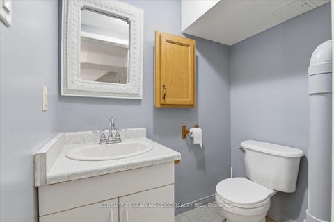 Photo 34 at 300 Annsheila Drive, Keswick South, Georgina