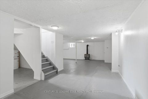 Photo 37 at 300 Annsheila Drive, Keswick South, Georgina