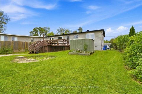Photo 39 at 300 Annsheila Drive, Keswick South, Georgina