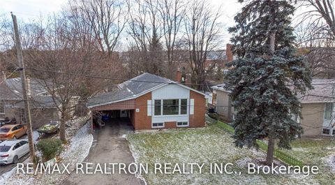 Photo 1 at 19 Wenderly Drive, Aurora Village, Aurora