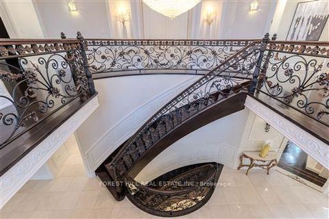 Photo 2 at 4 Fifeshire Road, Windfields, Toronto
