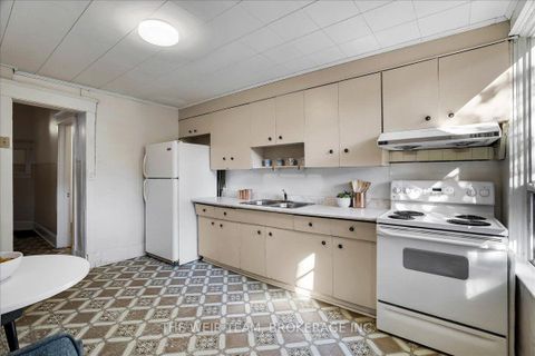 Photo 9 at 251 Ashdale Avenue, Coxwell, Toronto