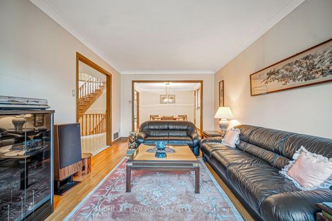 Photo 7 at 36 Purcell Square, Steeles, Toronto