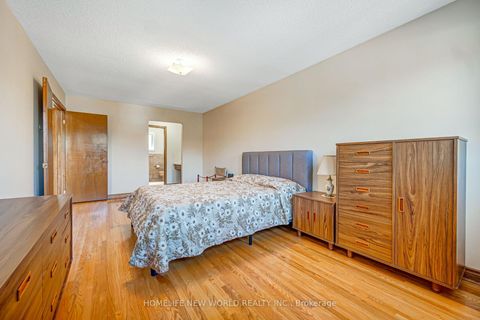 Photo 22 at 36 Purcell Square, Steeles, Toronto