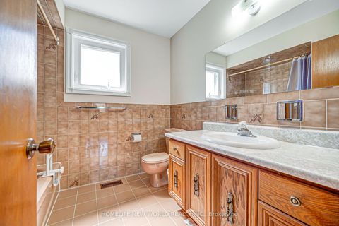 Photo 27 at 36 Purcell Square, Steeles, Toronto