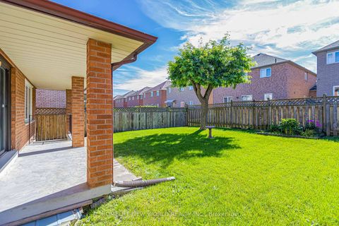 Photo 36 at 36 Purcell Square, Steeles, Toronto
