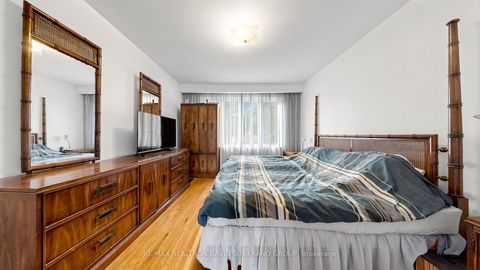Photo 16 at 108 York Downs Drive, Clanton Park, Toronto