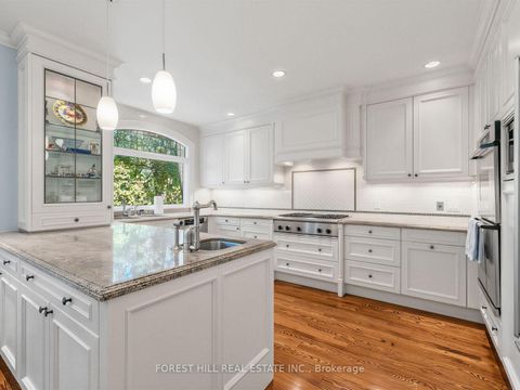 Photo 13 at 9 Ormsby Crescent, Forest Hill South, Toronto