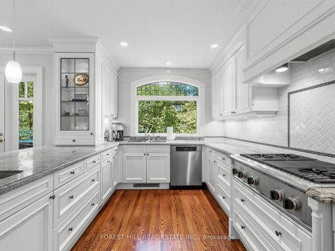 Photo 14 at 9 Ormsby Crescent, Forest Hill South, Toronto