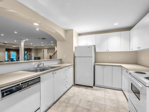 Photo 33 at 9 Ormsby Crescent, Forest Hill South, Toronto