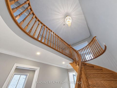 Photo 12 at 133 St. Joan Of Arc Avenue, Maple, Vaughan