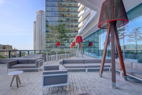 Photo 3 at 5109 - 88 Harbour Street E, Waterfront Communities C1, Toronto