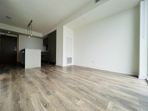 Photo 4 at 5109 - 88 Harbour Street E, Waterfront Communities C1, Toronto