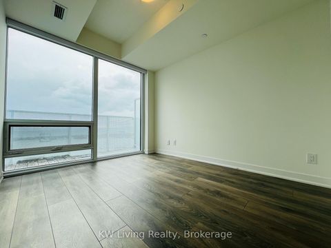 Photo 12 at 5109 - 88 Harbour Street E, Waterfront Communities C1, Toronto