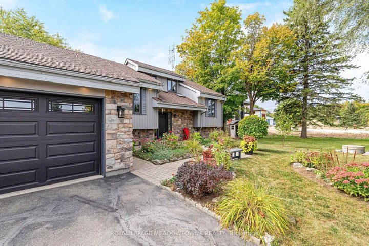Photo 4 at 8388 Ninth Line, Rural Halton Hills, Halton Hills