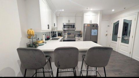Photo 2 at 115 - 684 Warden Avenue, Birchmount, Toronto