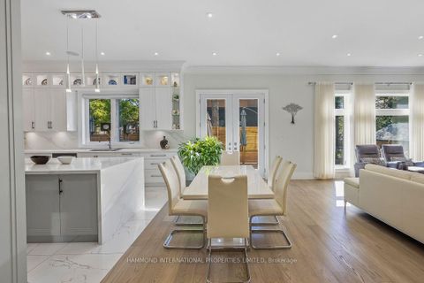 Photo 5 at 176 Rumble Avenue, Mill Pond, Richmond Hill