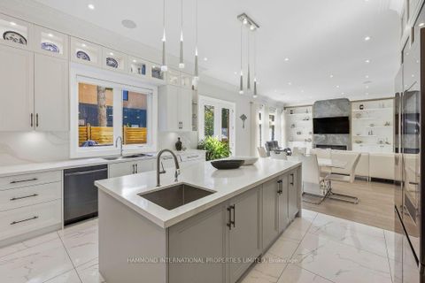 Photo 7 at 176 Rumble Avenue, Mill Pond, Richmond Hill