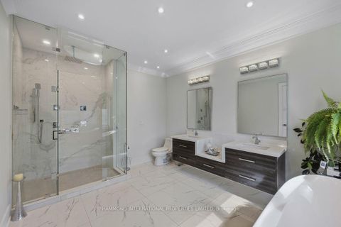 Photo 14 at 176 Rumble Avenue, Mill Pond, Richmond Hill