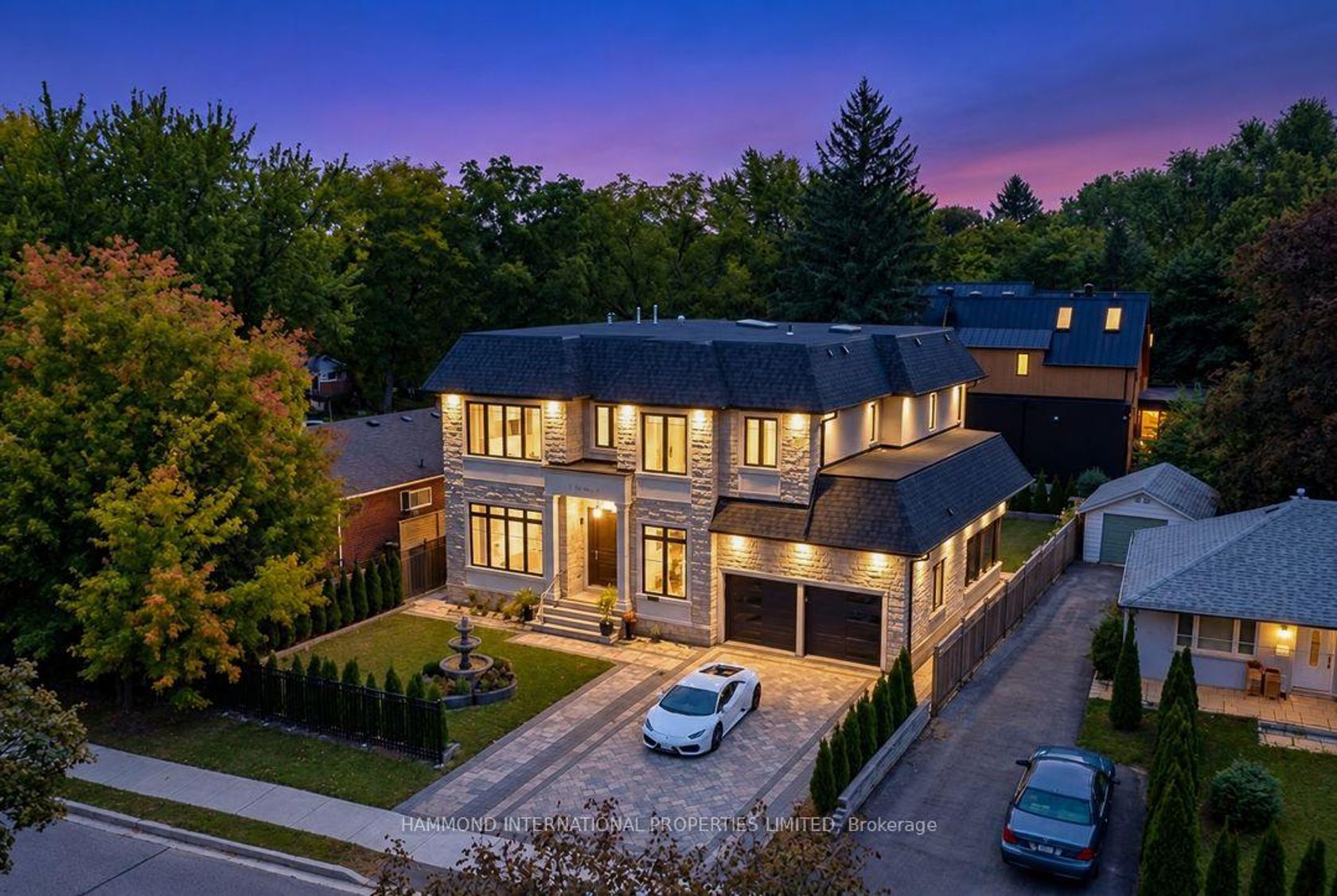 176 Rumble Avenue, Mill Pond, Richmond Hill photo number 2