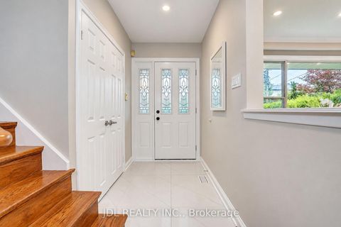 Photo 2 at 19 Sweeney Drive, Victoria Village, Toronto