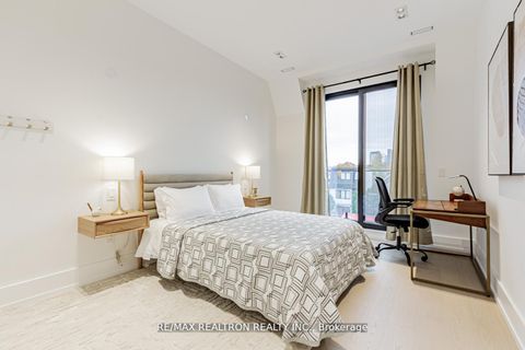Photo 12 at 673 Crawford Street, Little Italy, Toronto