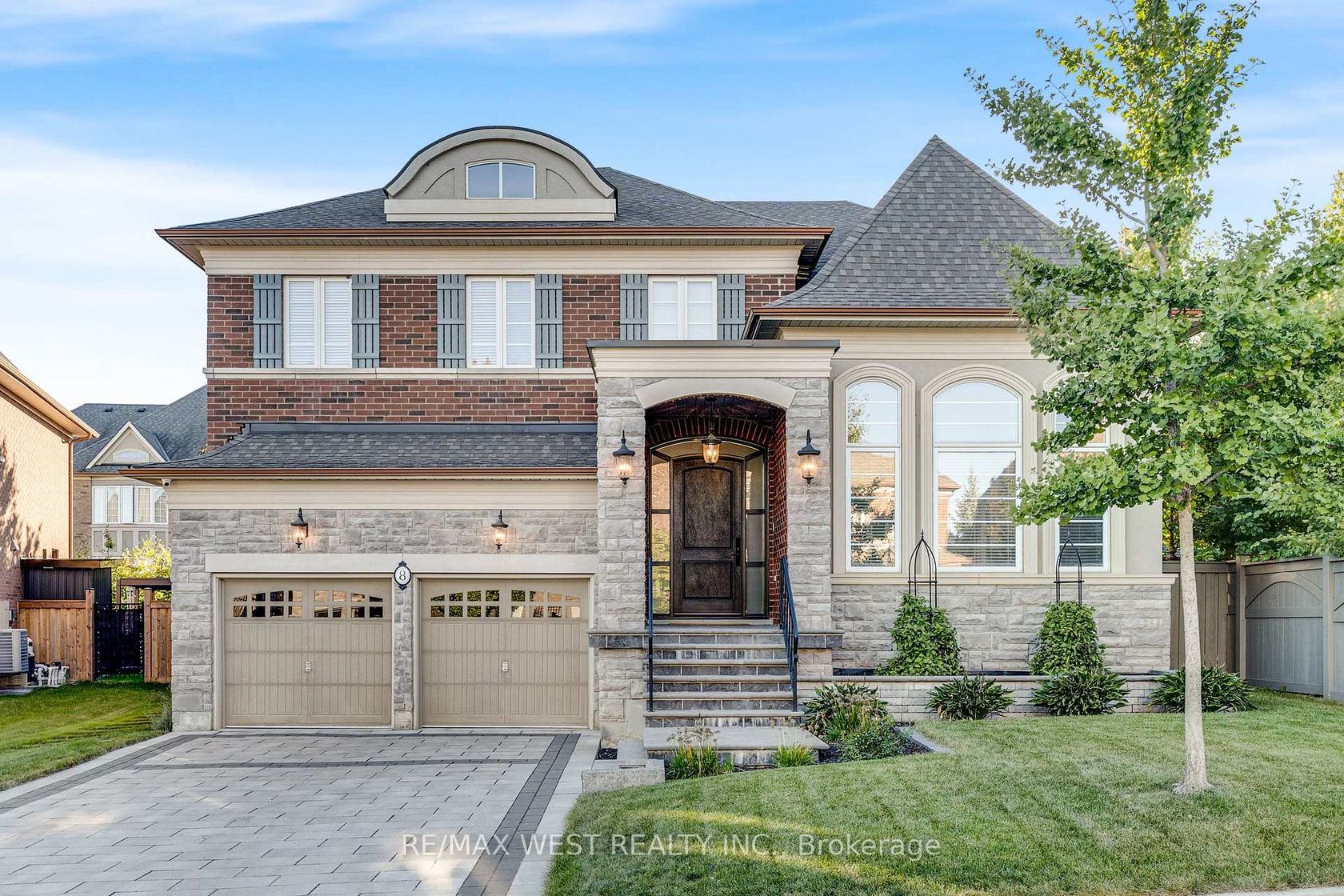 8 Chapel Gully Trail, Nobleton, King photo number 2
