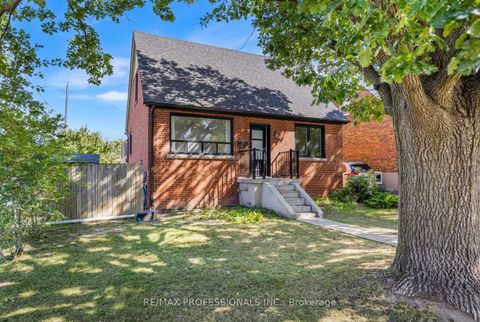 Photo 1 at 27 Brawley Avenue, City Centre West, Toronto