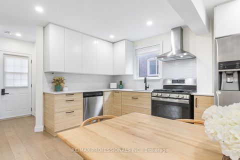 Photo 7 at 27 Brawley Avenue, City Centre West, Toronto