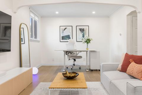 Photo 10 at 27 Brawley Avenue, City Centre West, Toronto