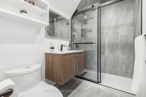 Photo 16 at 27 Brawley Avenue, City Centre West, Toronto