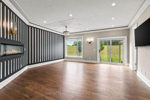 Photo 15 at 4 Loch Erne Lane, Nobleton, King