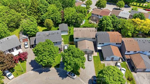 Photo 30 at 17 Quantrell Trail, Malvern, Toronto