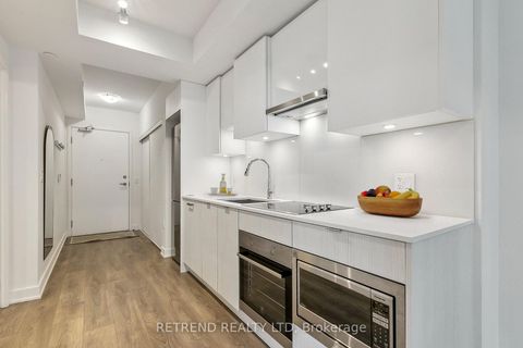Photo 5 at 1402 - 195 Redpath Avenue, Mount Pleasant West, Toronto